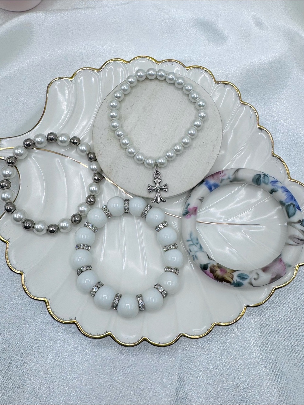 4 Piece White Pearl & Floral Bangle Bracelet Bundle Stretch Beaded Cross Charm